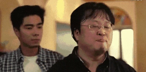 黑镜 下载_黑镜第七季剧情分析_黑镜第七季订阅服务陷阱