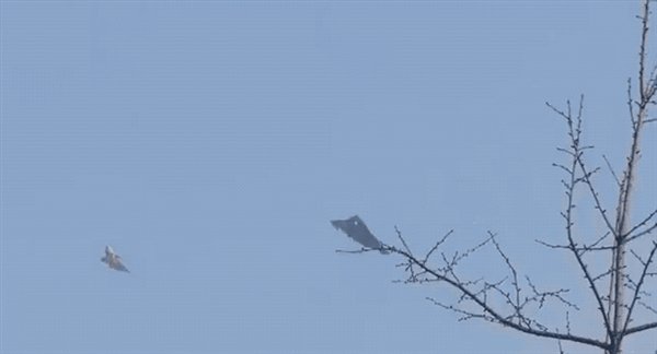 黑镜第七季订阅服务陷阱_黑镜 下载_黑镜第七季剧情分析