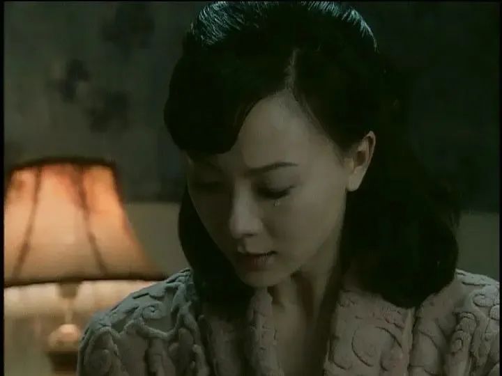 人情似纸薄学会看轻人心_倾城之恋txt下载灵希 百度云_张爱玲倾城之恋白流苏故事解读