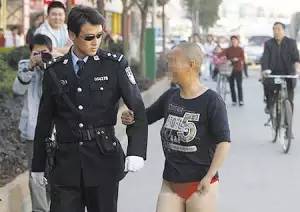 恐怖片女鬼应对技巧_内地女鬼逃生手册_索命女鬼迅雷下载