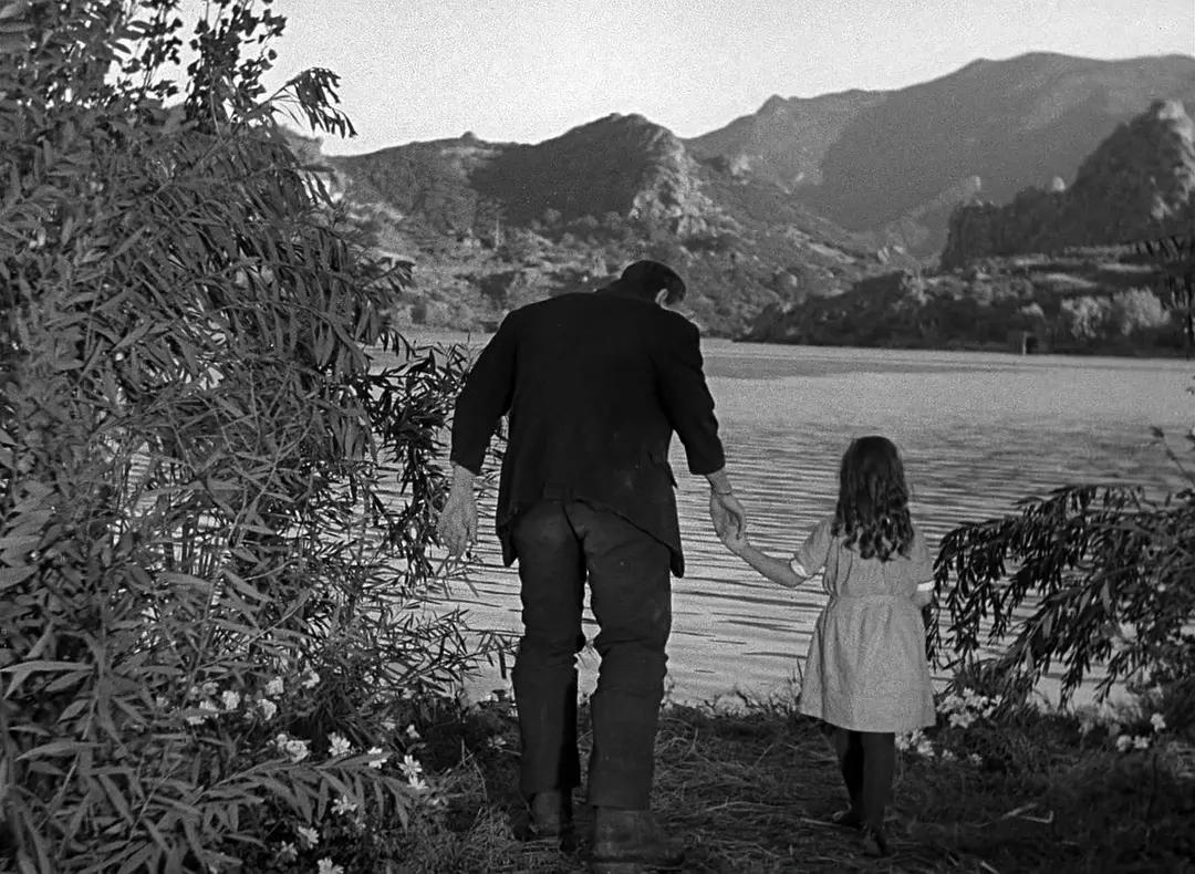 科幻小说定义_科幻小说人文思考_经典科幻小说下载